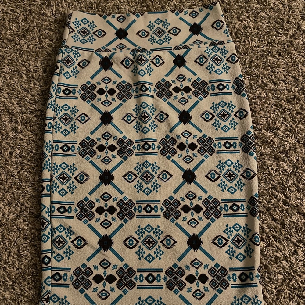 Lularoe pencil skirt.. Perfect Condition